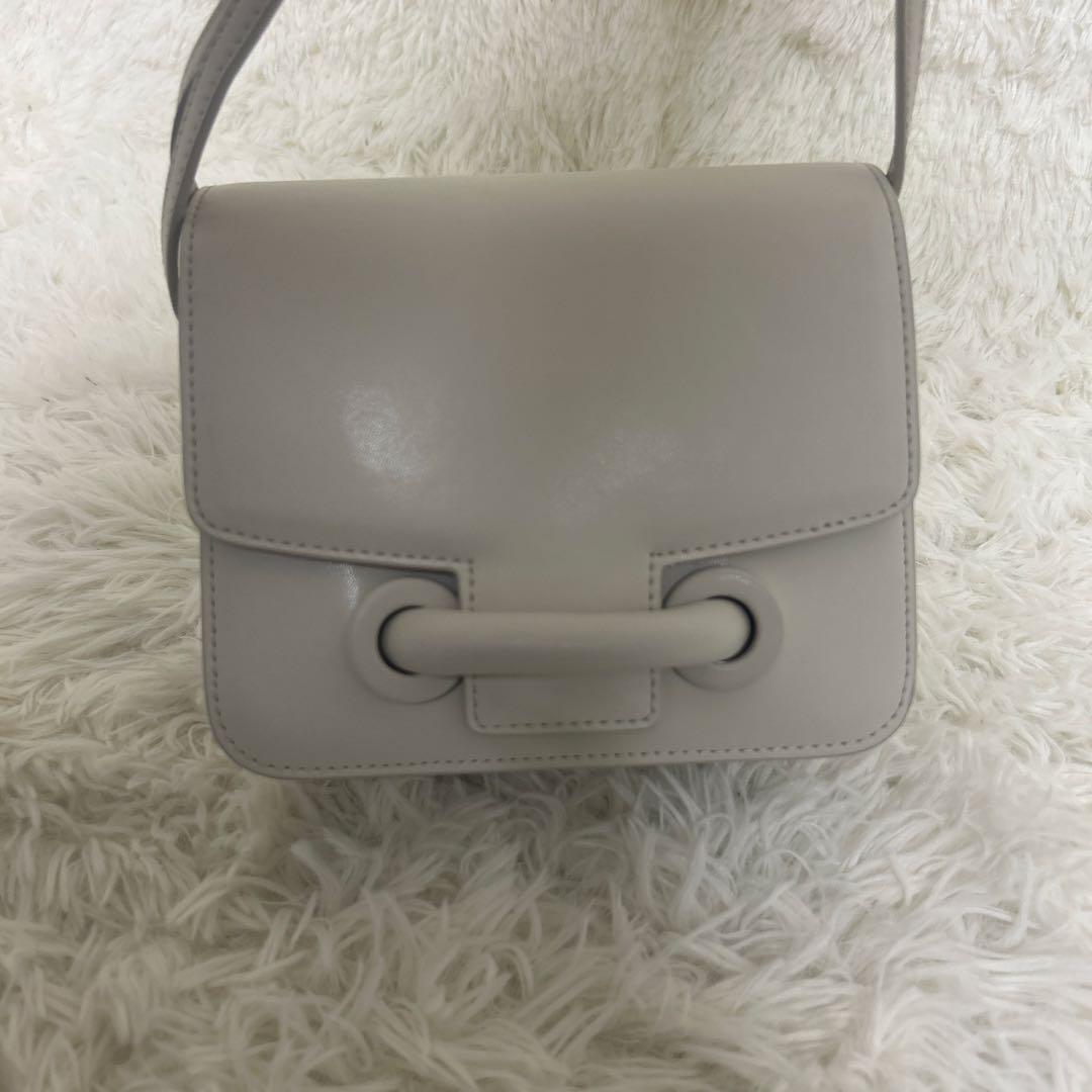 【極美品】VASIC CITY MINI ショルダーバッグ　白 アイボリー