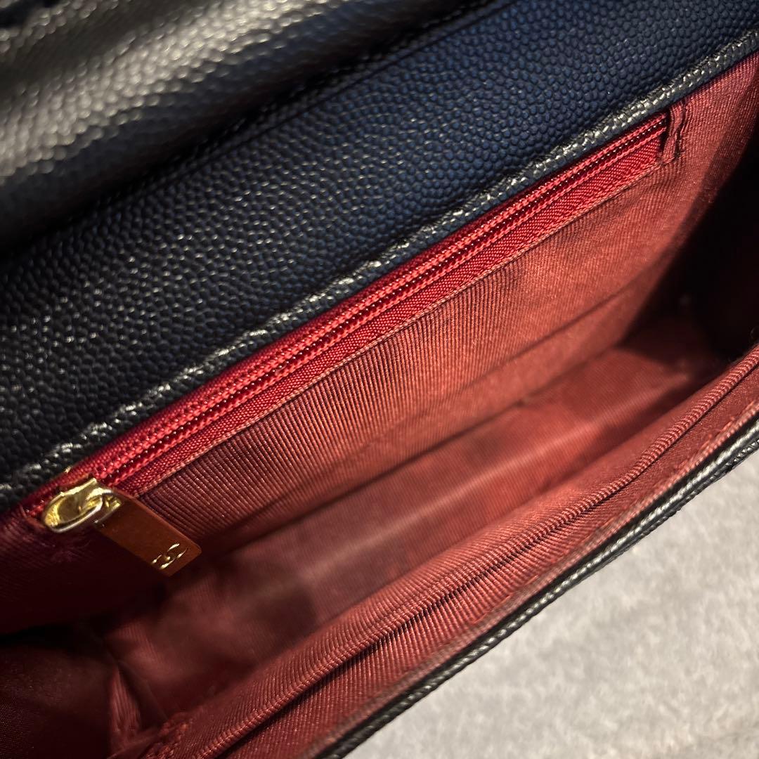 CHANEL ブラックレザー ショルダーバッグ ノベルティ