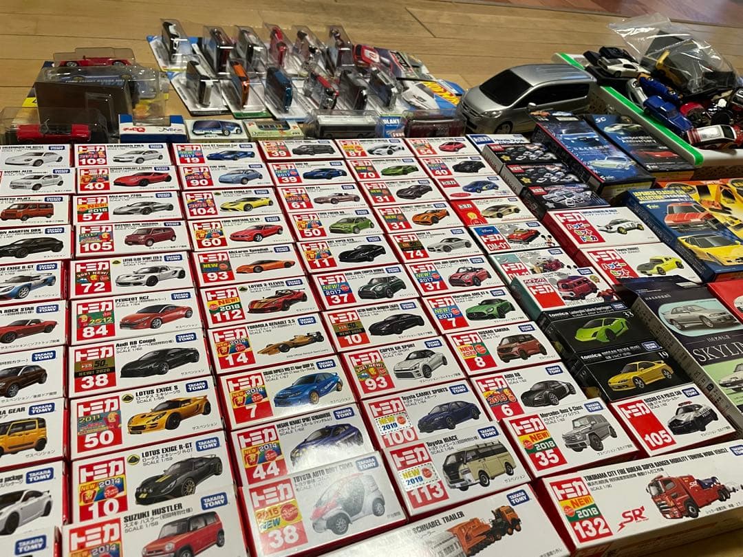 トミカ ミニカーセット 多数