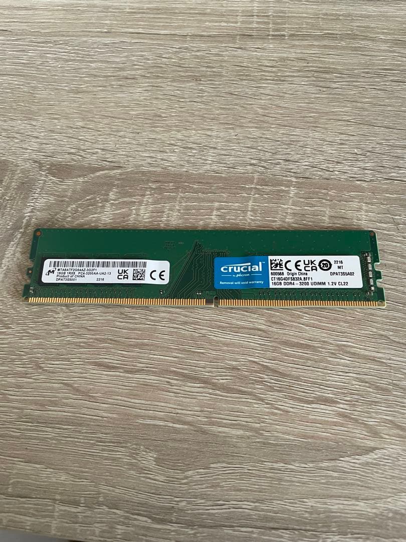 pc メモリ　crucial ddr4 16gb pc4-3200 UDIMM