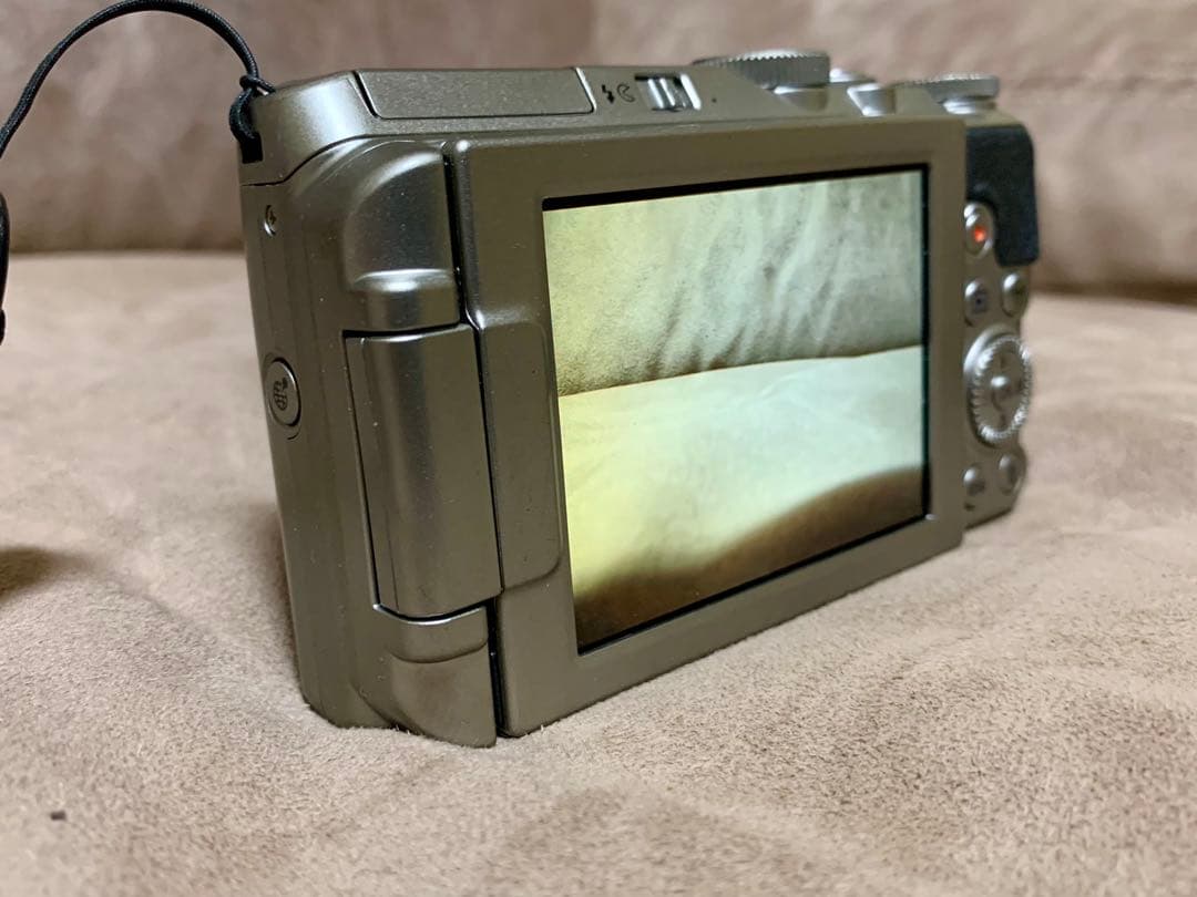 Nikon Coolpix s9900 30倍光学ズーム デジタルカメラ