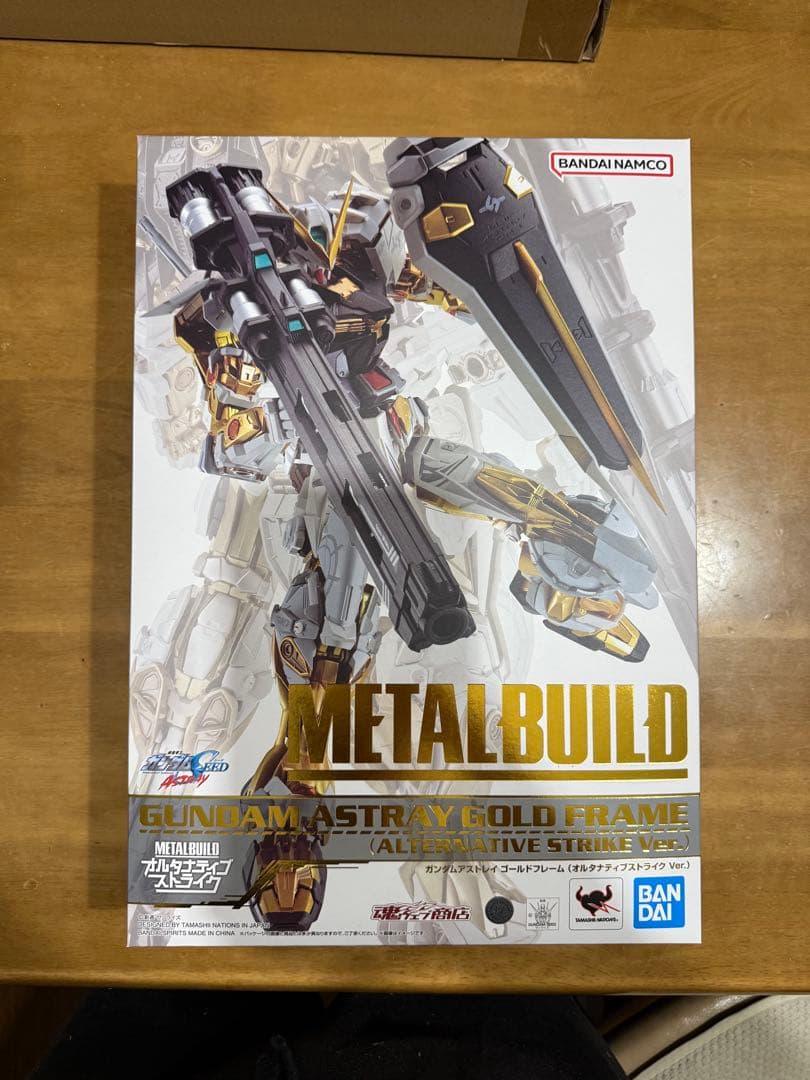 メタルビルドアストレイゴールドフレーム ディバインストライカー オルタナティブ