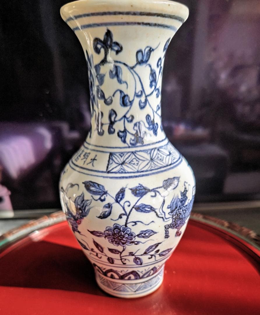 青白磁ドラゴン花瓶