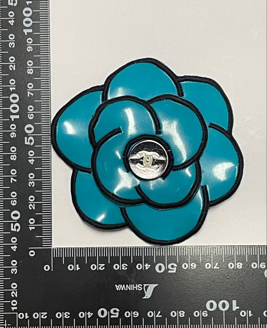 CHANELシャネル　カメリア　コサージュ　ブローチ　❤︎