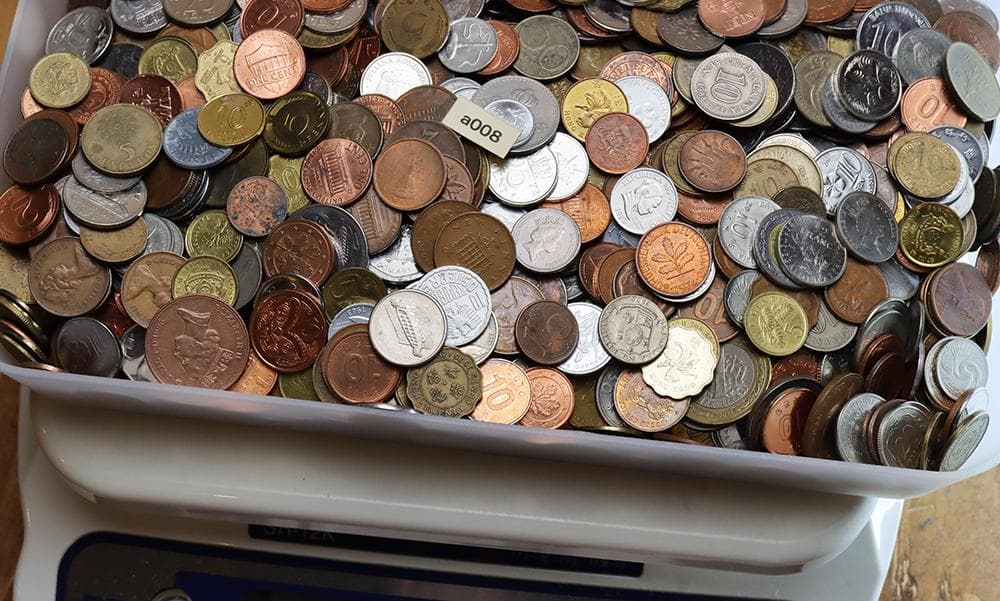 a008 豆　小さな 硬貨まとめ 約5kg 様々な国の