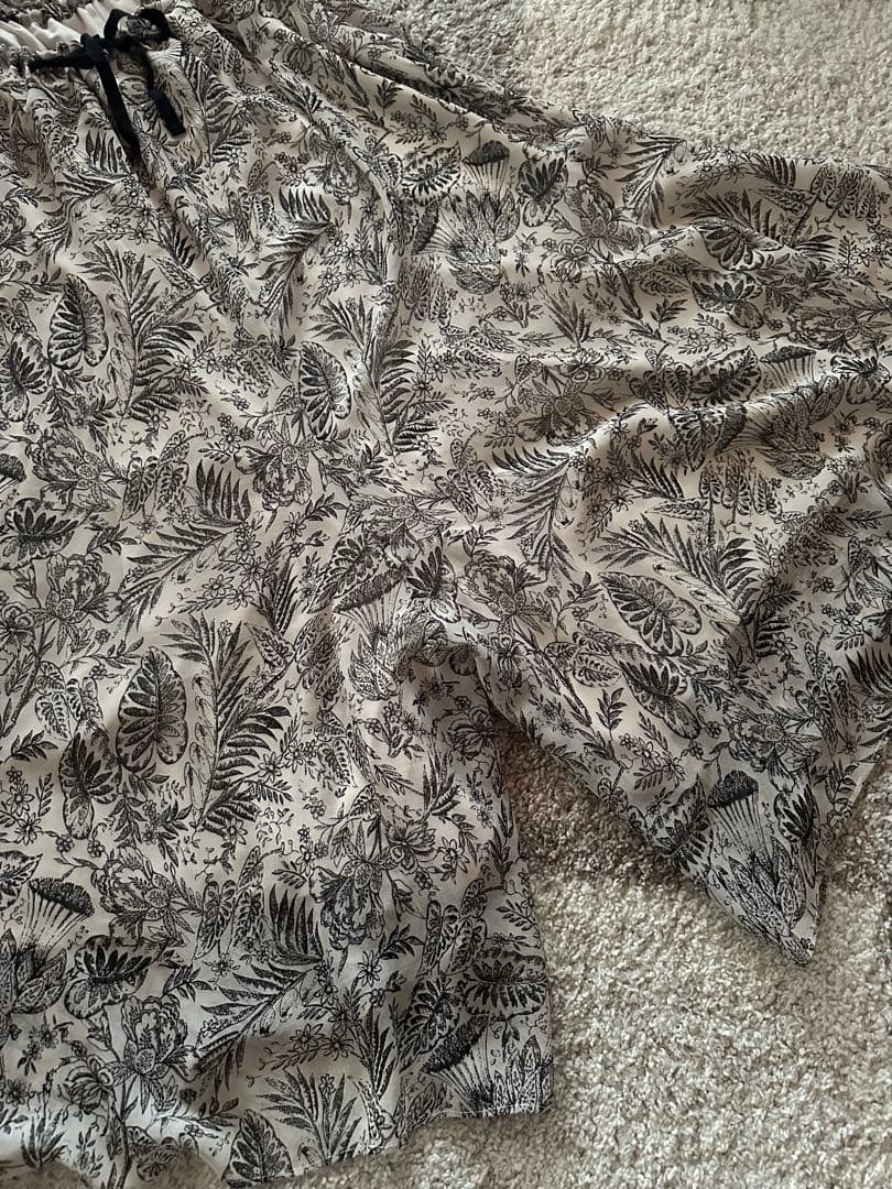 BEARDSLEY ガウチョパンツ　スカート見え　シフォン生地