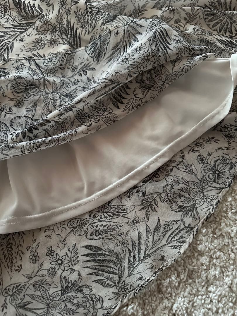 BEARDSLEY ガウチョパンツ　スカート見え　シフォン生地