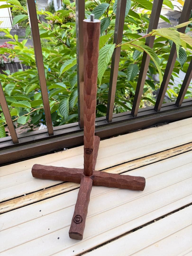 ソマビトと802productsの天板、Damage mark ウォールナット脚