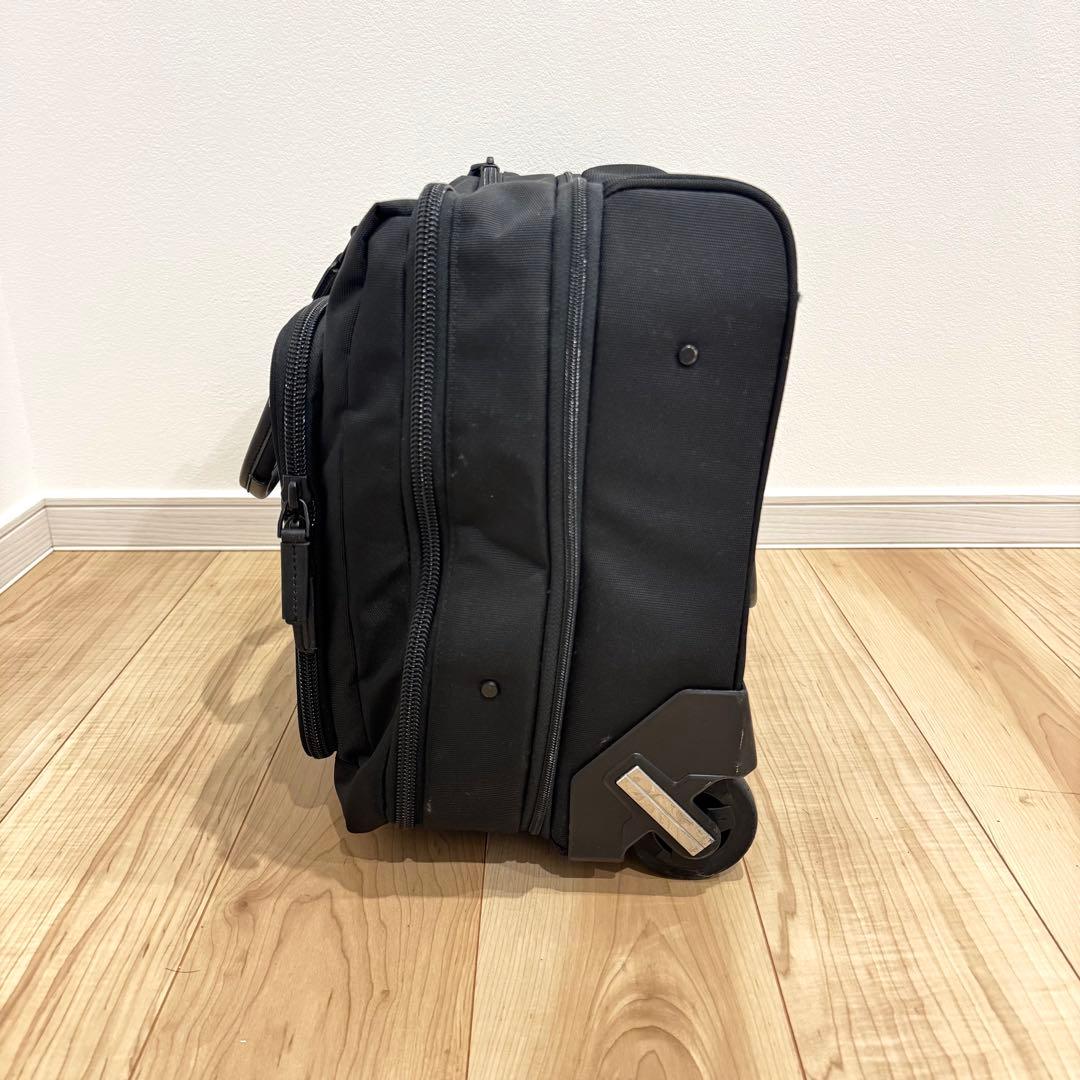 【美品】　 ZERO HALLIBURTON ビジネスキャリーバッグ　機内持込可