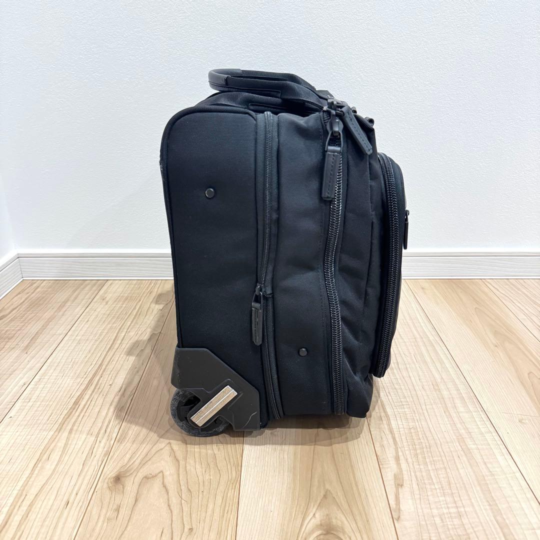 【美品】　 ZERO HALLIBURTON ビジネスキャリーバッグ　機内持込可