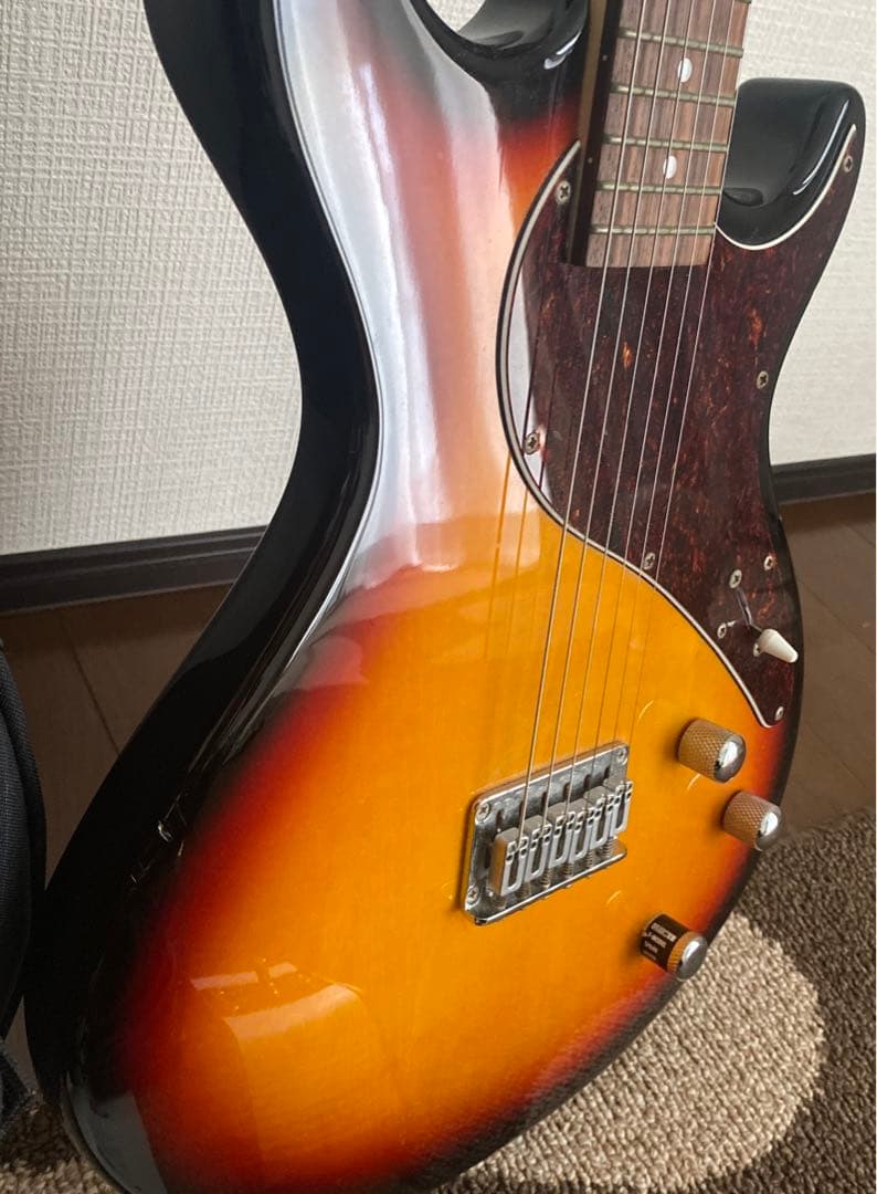 LINE6 Variax 500 サンバースト モデリングギター 中古