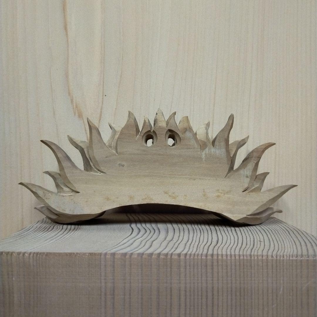 獅噛み白檀彫刻