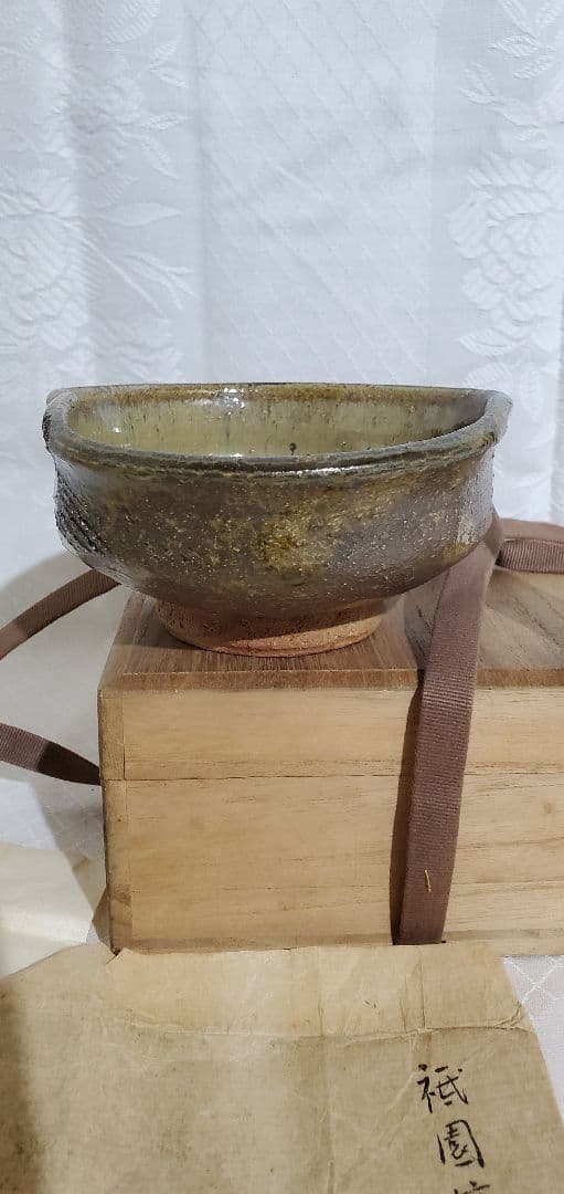 茶道具　時代物、唐津焼のお茶碗　古文書付　骨董品、美術品