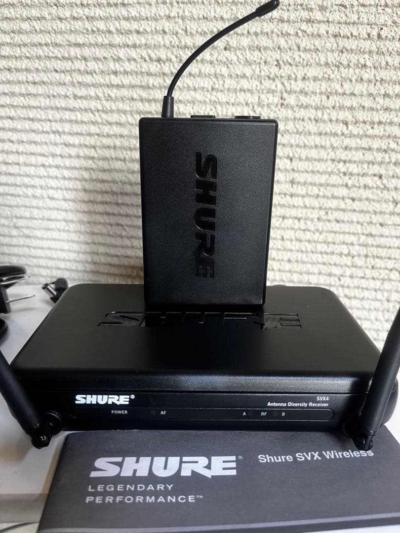 ヘッドホン SHURE SVX Wireless System