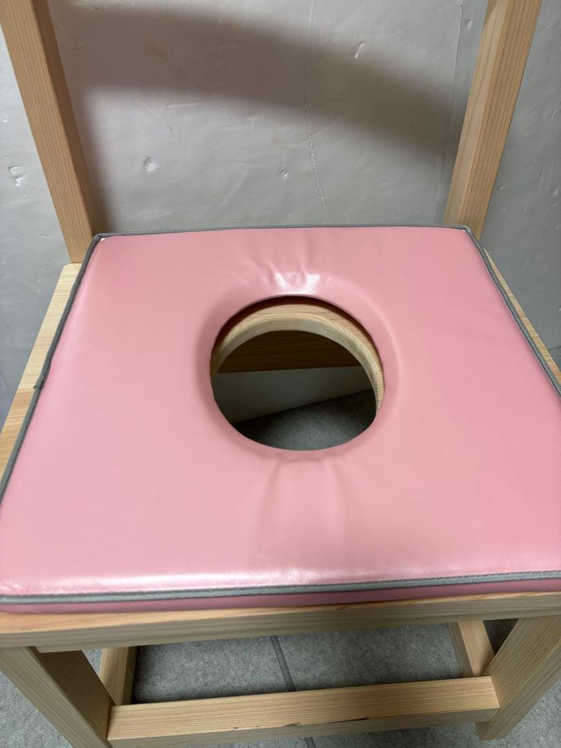 背もたれ付き　よもぎ蒸し　椅子　チェア　クッション付き