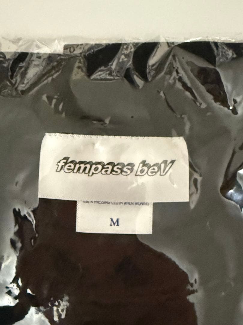 希島あいり　Tシャツ　【buggy ×KIJIMAAIRI(希島あいり)】