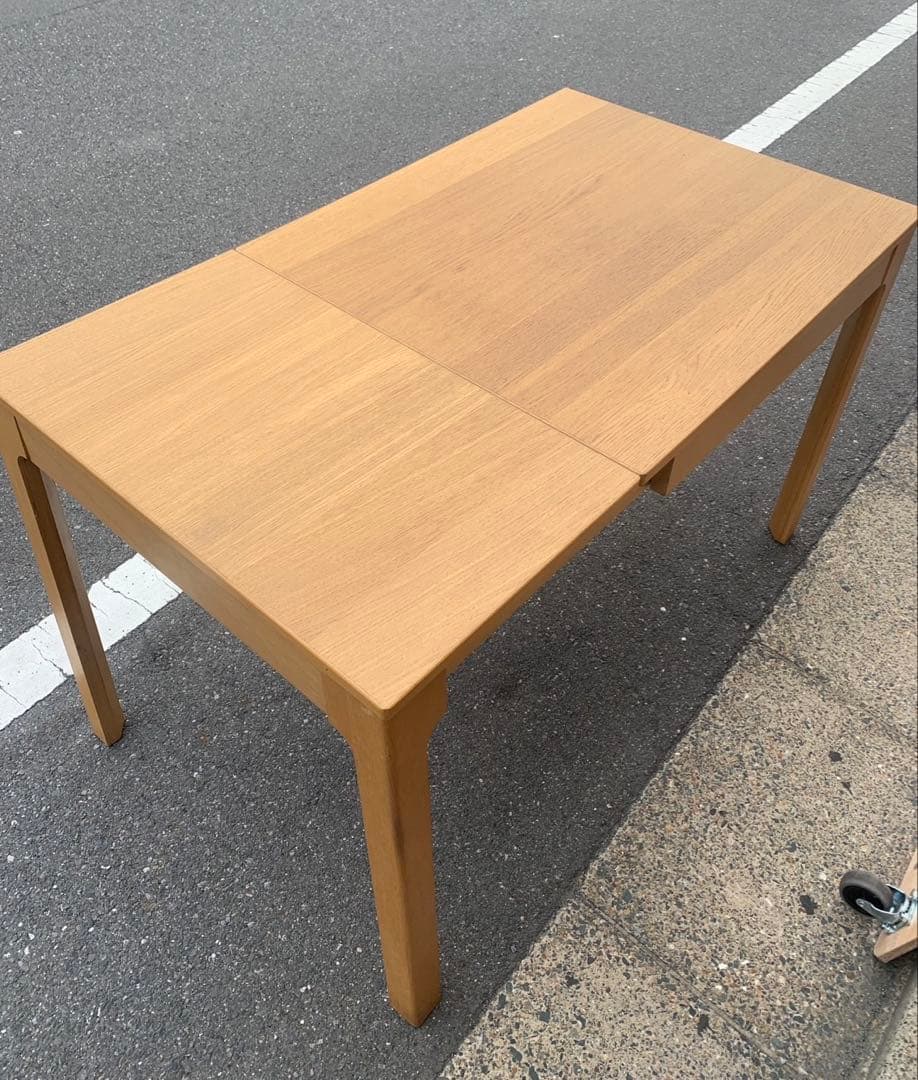 ＊東京都付近取引限定＊激安 IKEA EKEDALEN 伸縮式ダイニングテーブル