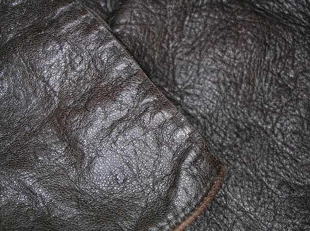 大人の冬を格上げする 上質濃茶伊製ペッカリー peccary 革手袋 西武タグ付