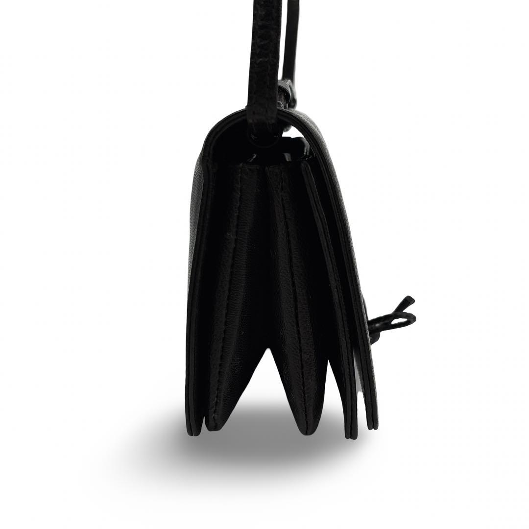 美品】ボッテガヴェネタ　ショルダーバッグ　２WAY ハンドバッグ　ロゴ　レザー