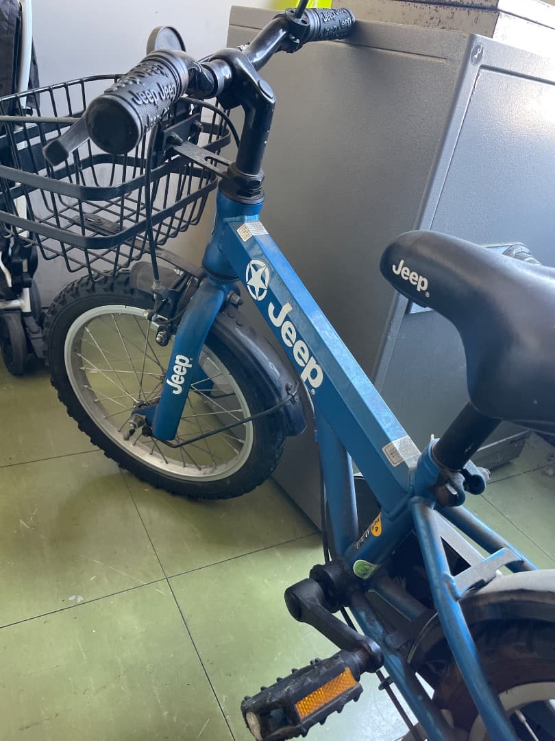 Jeep ジュニアサイクル 青 バスケット付き