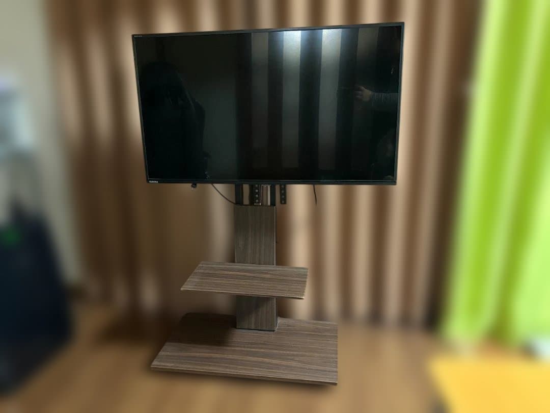 【美品・中古】タンスのゲン・耐震テレビスタンド・32～77インチ・高さ無段階調整