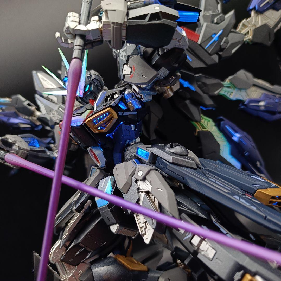 MGEX　ストライクフリーダムガンダム　ガンプラ　全塗装完成品　ブラックゴースト