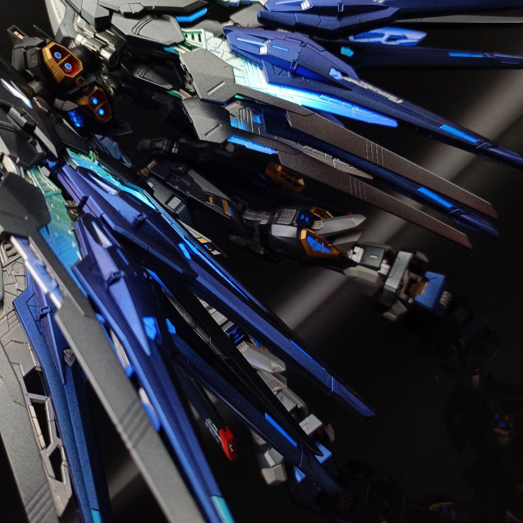 MGEX　ストライクフリーダムガンダム　ガンプラ　全塗装完成品　ブラックゴースト