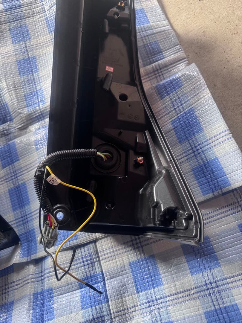 c27 セレナスモーク テールランプ 2個セット