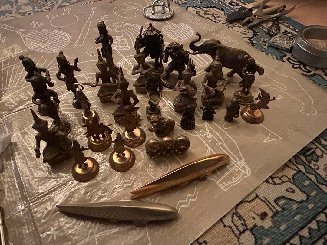 真鍮製 置物 インテリア 色んなお着物（3.23kg）