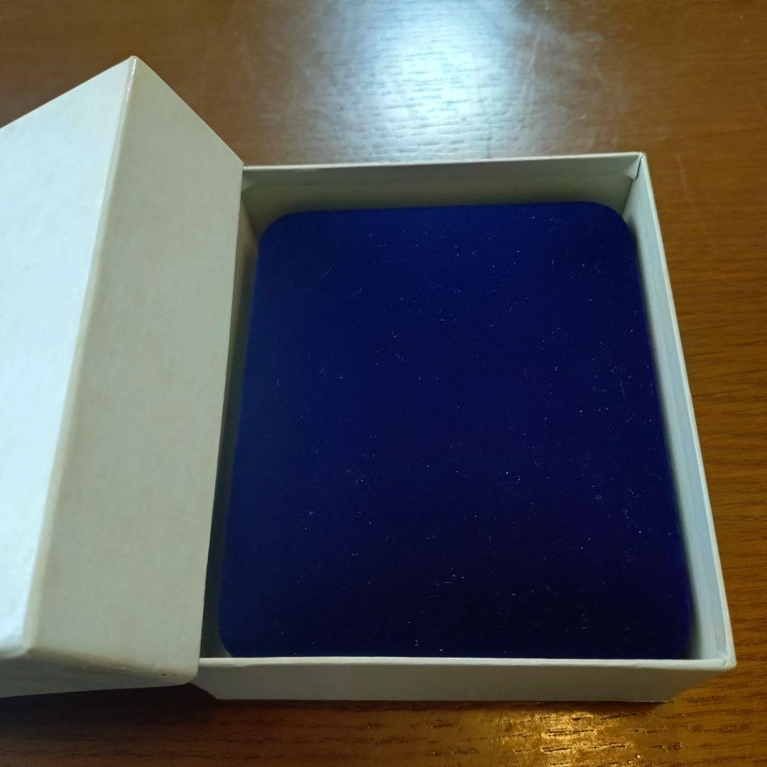 新日本銀行券発行記念メダル　純銀製