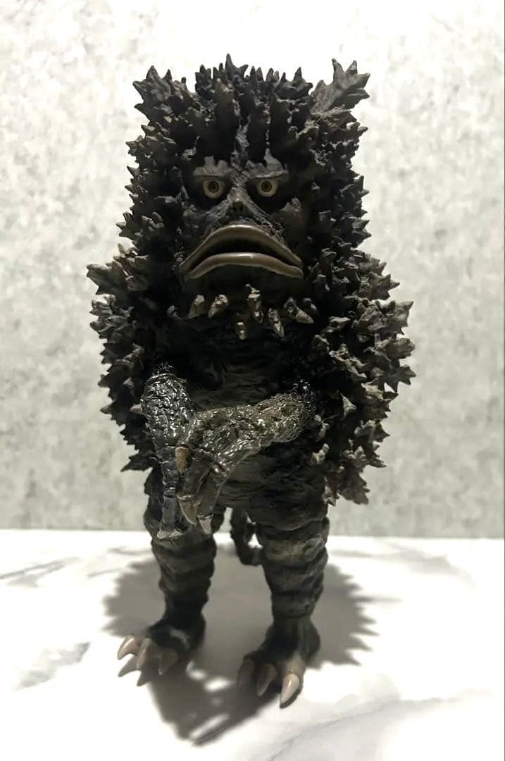 X-PLUS大怪獣シリーズウルトラQに登場する『隕石怪獣ガラモン』のフィギュア