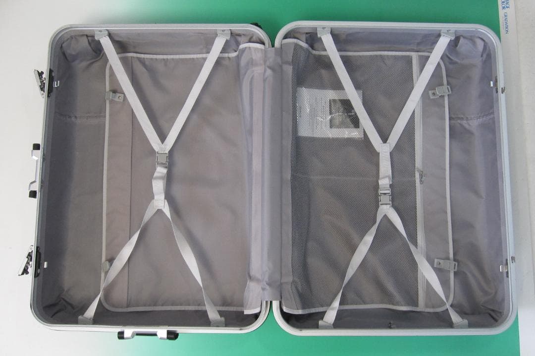 非売品日本代表支給オリンピックロゴ付き大型ネイビーキャリーケース鍵付き