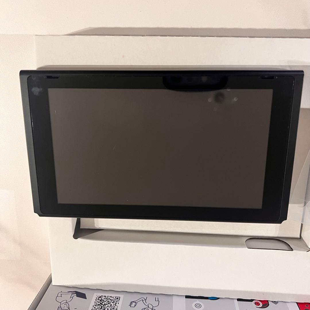 目立つ傷なし・完品Nintendo Switch 本体 (ネオンブルー/レッド)