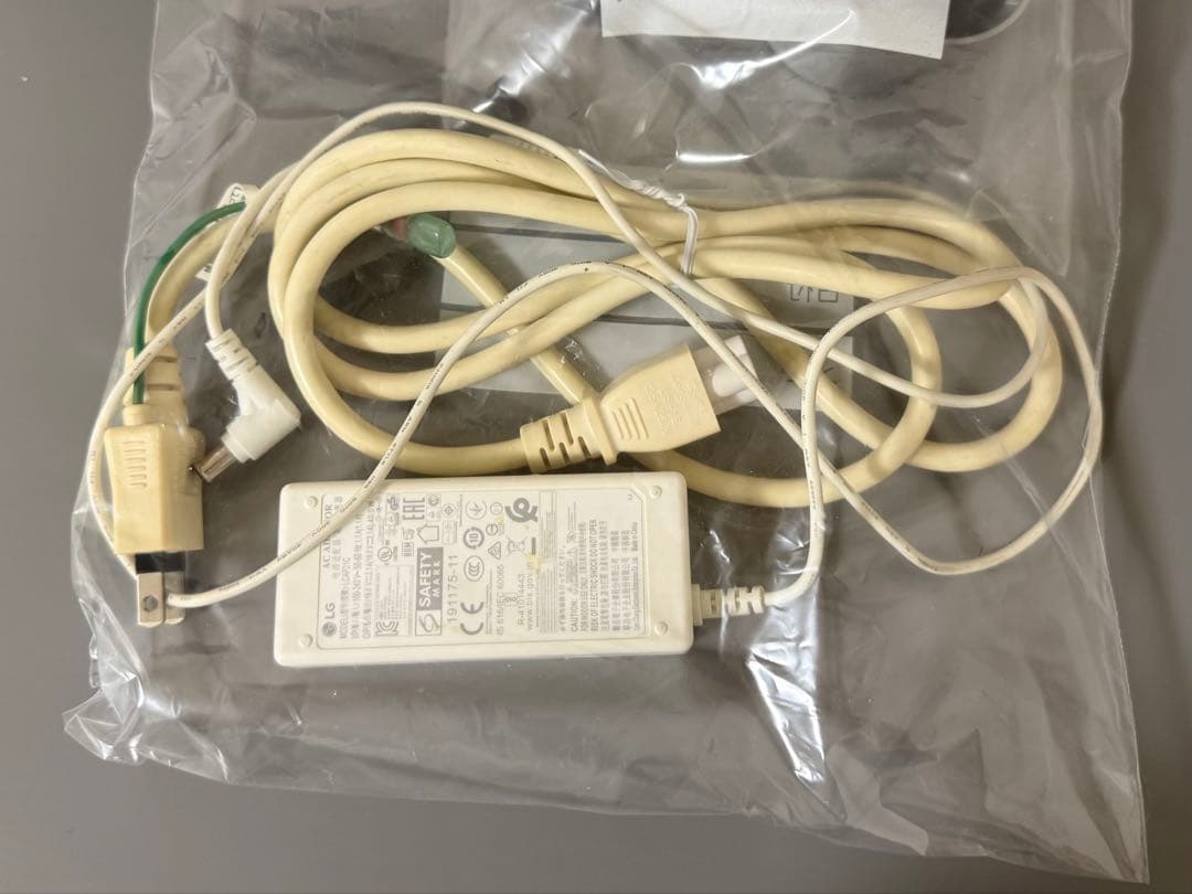 LG 29W600-W ウルトラワイドモニター 本体