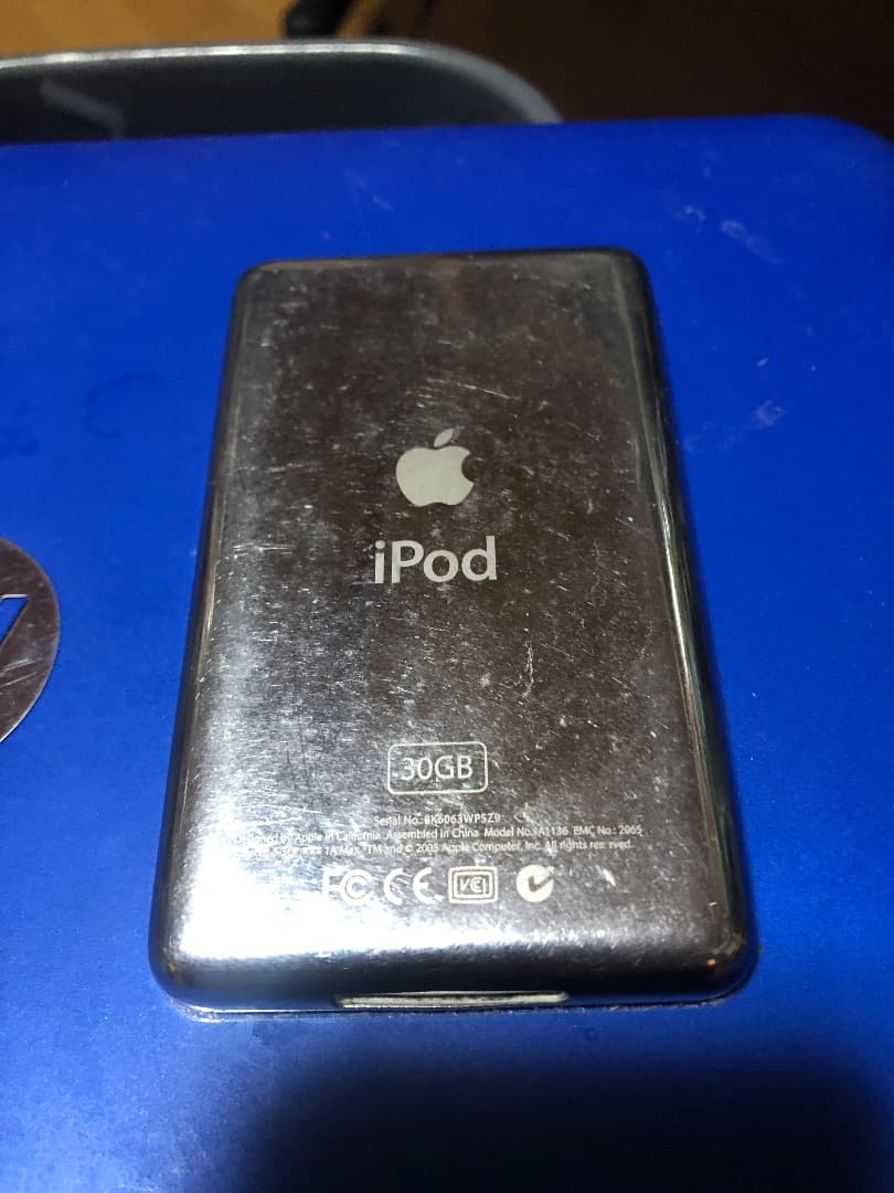 iPod classic 5.5Gスケルトン 80GB 電池新品