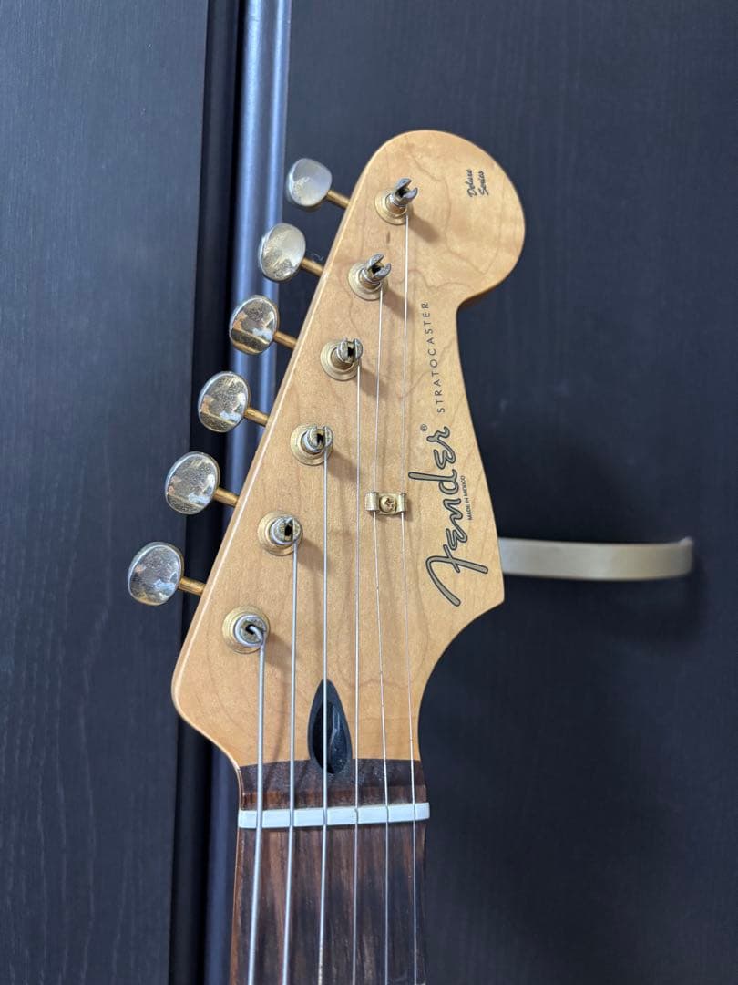 ギター Fender Mexico Deluxe Player Stratocaster