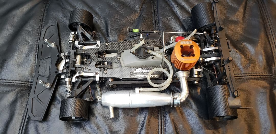 ラジコン8/1レーシング