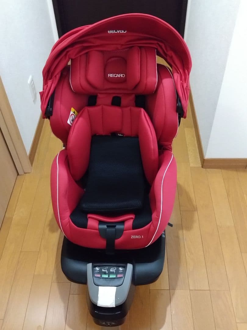 チャイルドシート　レカロ