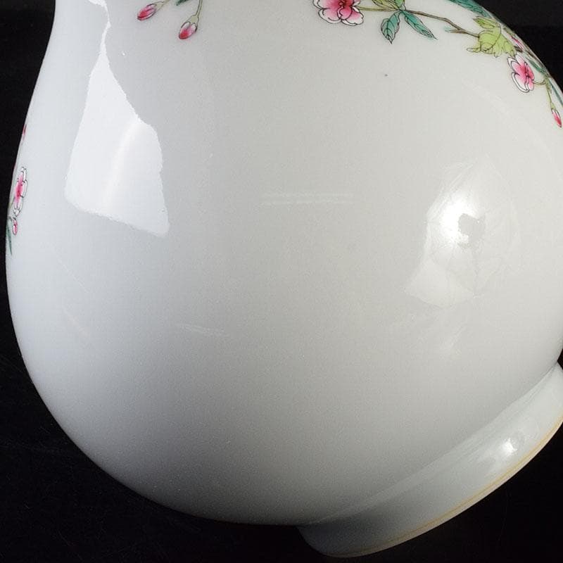 中国　大清乾隆年製　粉彩　牡丹文　長頸瓶　一輪挿し　M　8018E