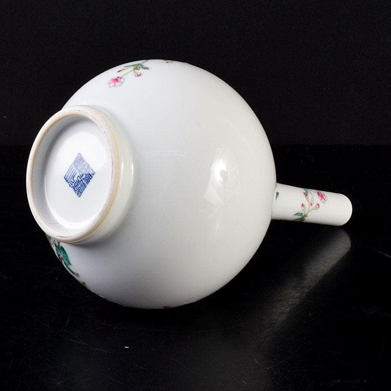 中国　大清乾隆年製　粉彩　牡丹文　長頸瓶　一輪挿し　M　8018E