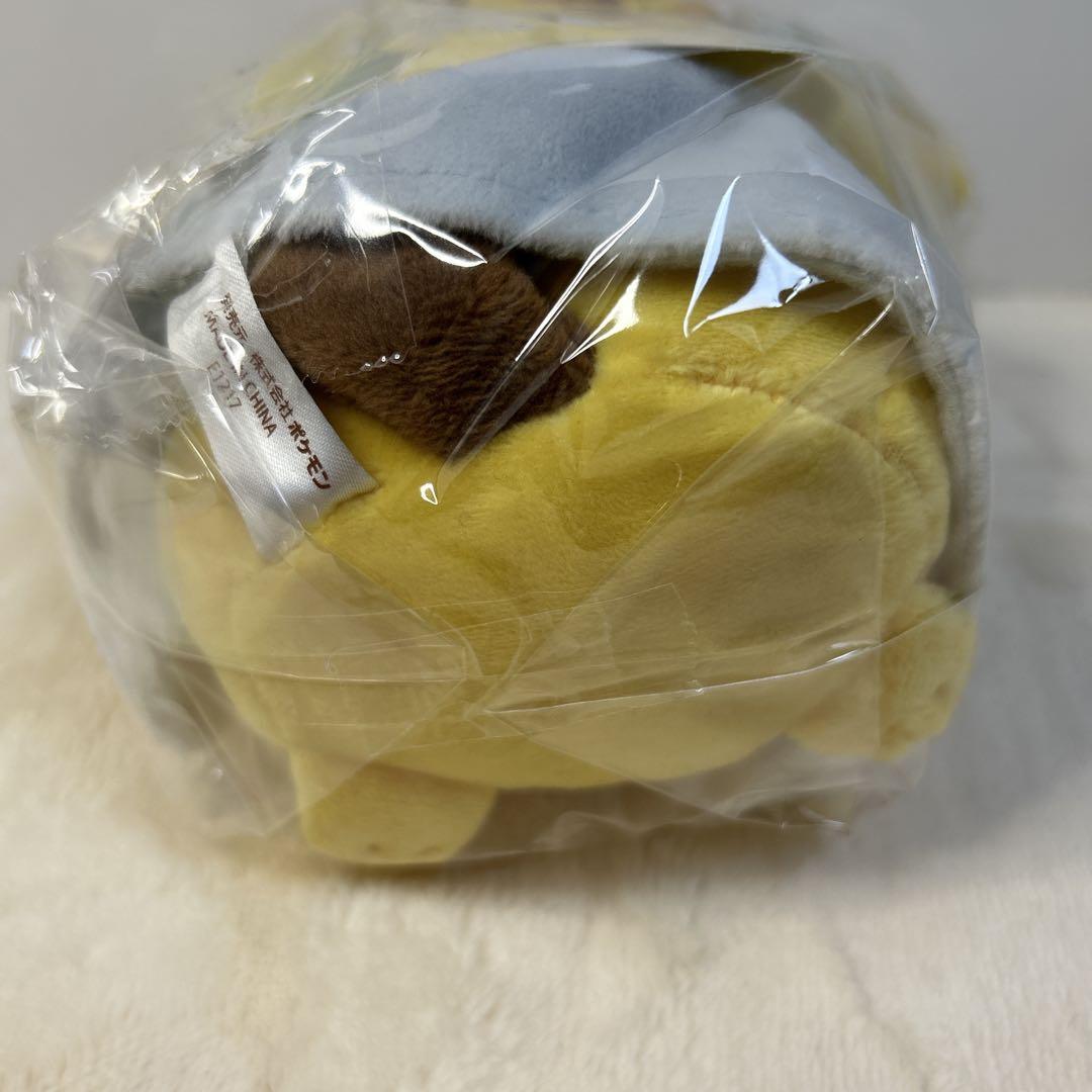 【タグ付き】新品 ポンチョを着たピカチュウ　ジラーチ　ぬいぐるみ