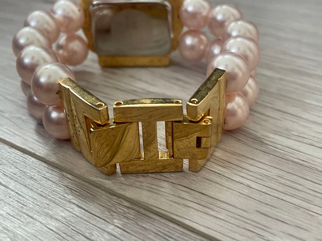 王冠パールウォッチ ジーザスディアマンテ 時計　ブレスレット