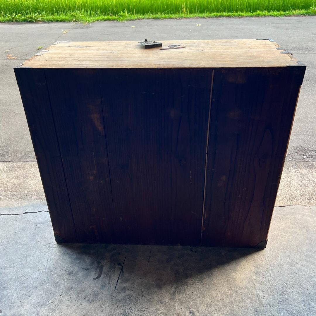 【旧家より】　桐箪笥　年代物　使用感・痛み・金具破損あり　【たのメル便♪】