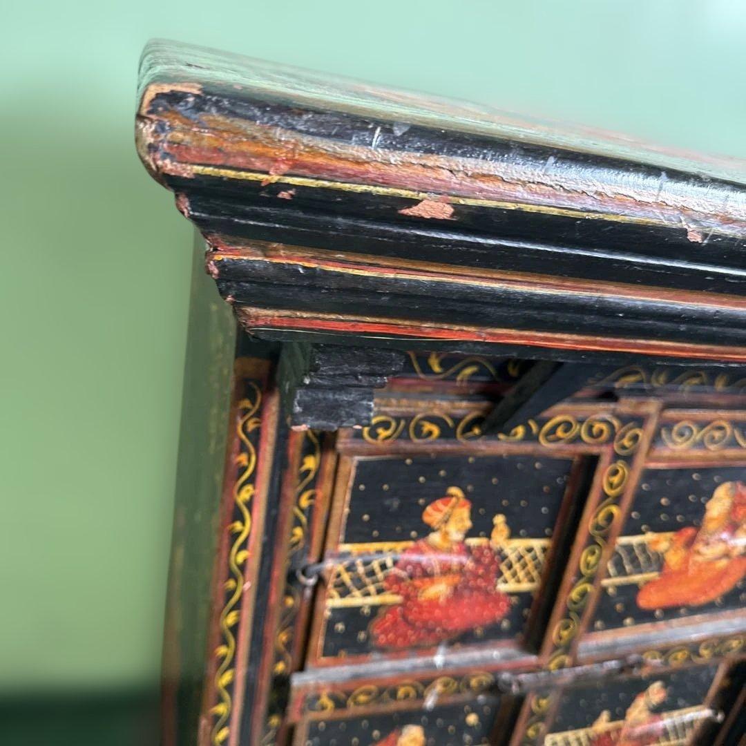 ★インド 手描き装飾の木製タンス キャビネット 家具 アンティーク 格安