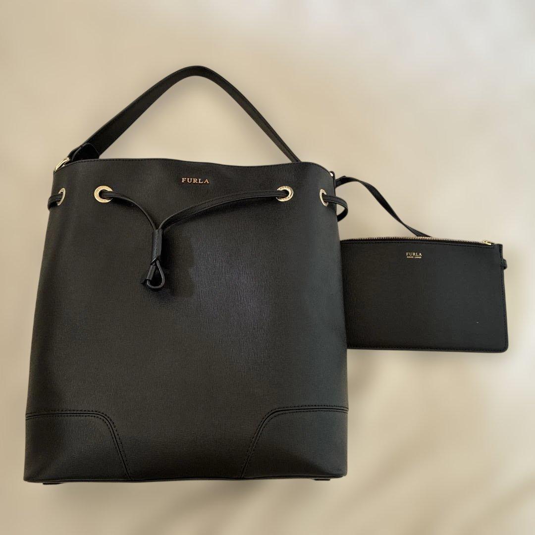 FURLA ブラック ショルダーバッグ ポーチ付き