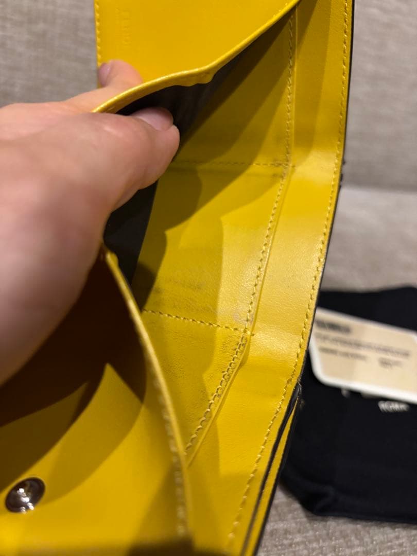 お年玉SALE⭐︎FENDI ミニウォレット 三つ折り財布 イエロー/ブラウン