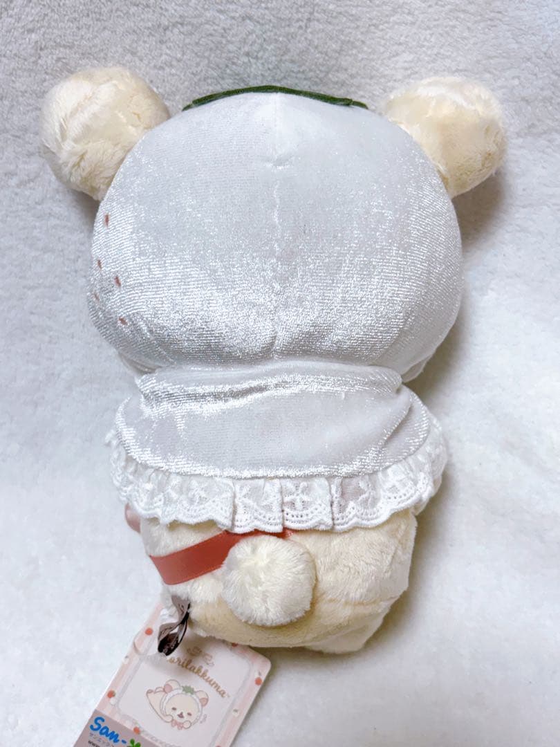 コリラックマストア限定　コリラックマ　白いちご　ぬいぐるみ