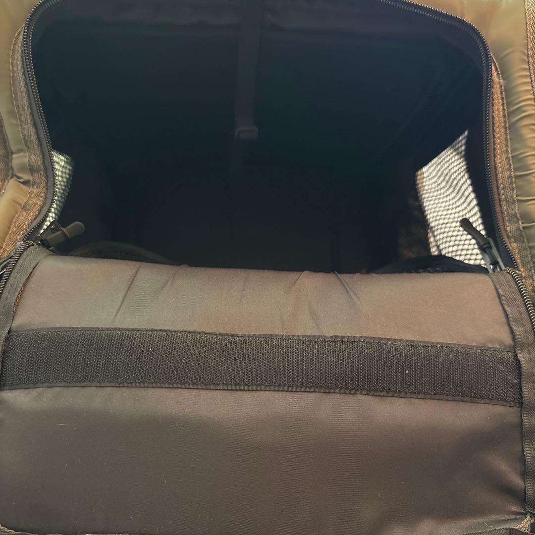 マンダリンブラザーズ　リュック　ナイロン製メッシュ窓付きキャリーバッグ