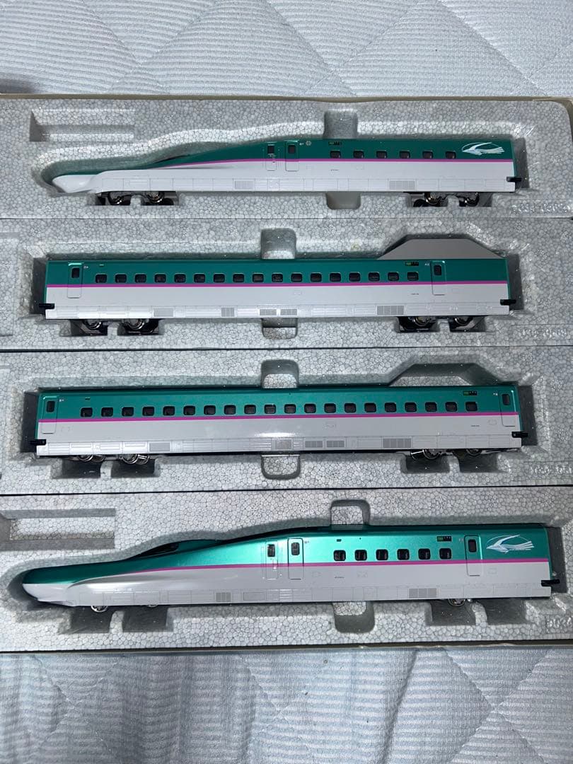 KATO HO E5系新幹線「はやぶさ」4両基本セット