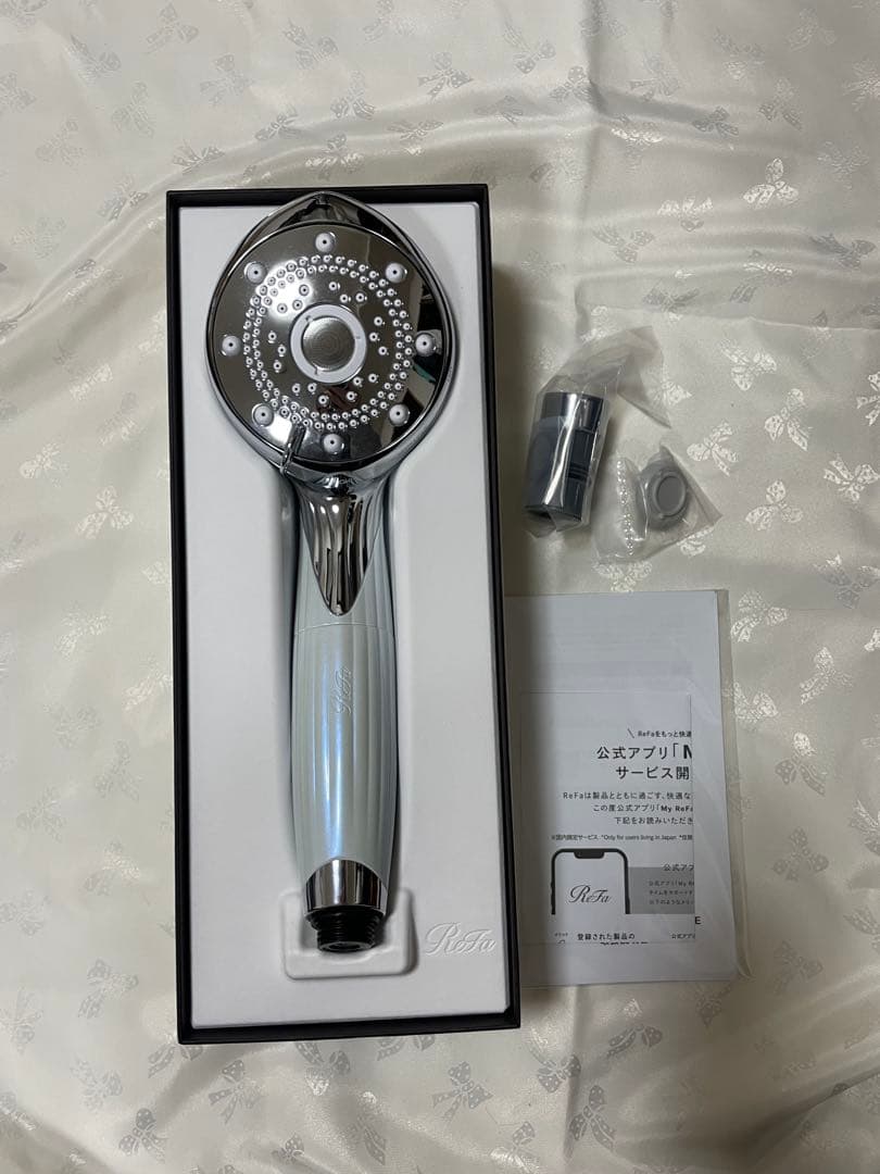 リファシャワーヘッド シルバー 交換可能フィルター付き